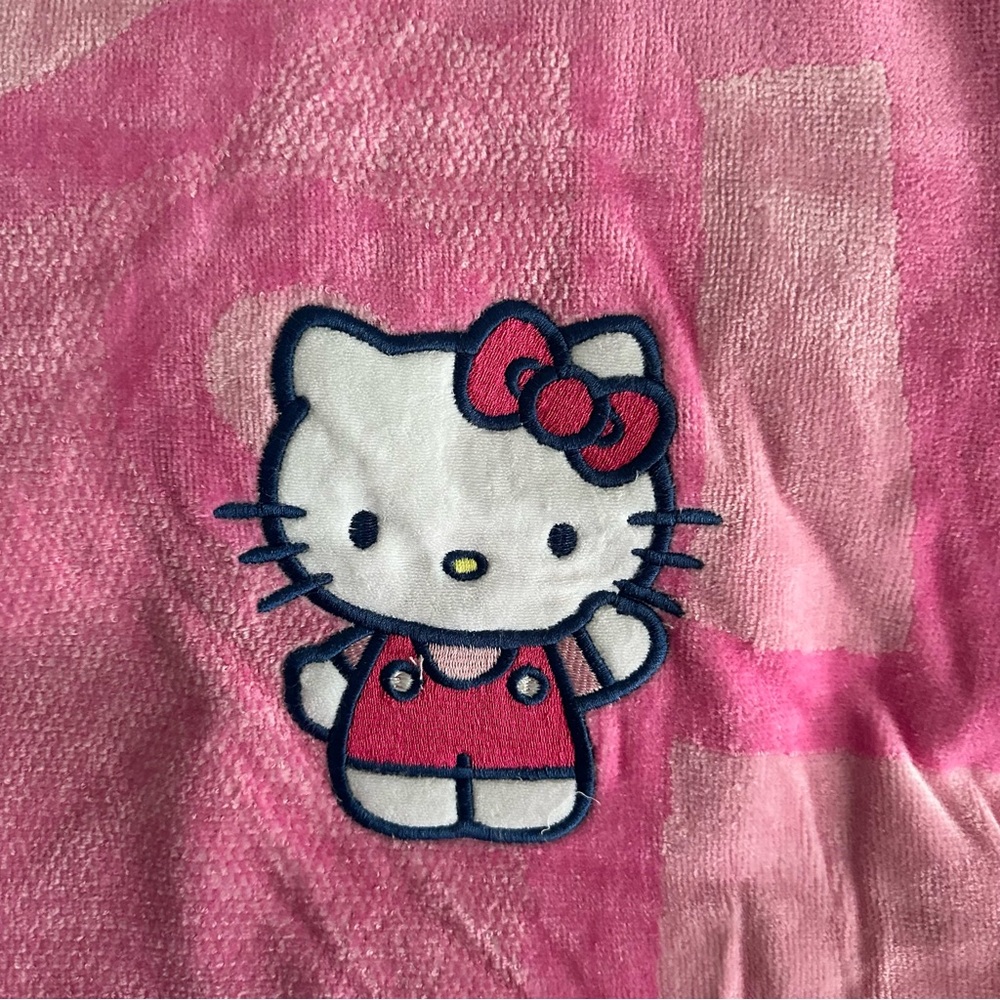 Hello Kitty Pink Oversized Towel